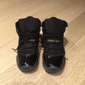 Jordan Nike Gama Blue 11's Size 6 Boys